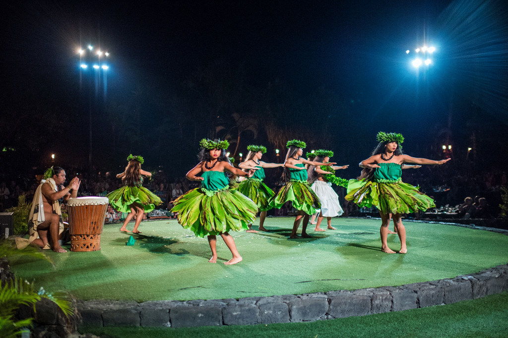 Old Lahaina Luau av equipment