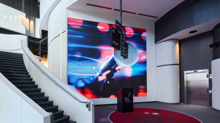 LED video wall at the Trois-Rivières gaming lounge