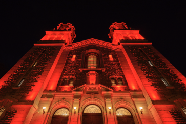 Cartier Theatre Dynamic architectural LED lighting