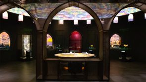XYZ-Technologies_SZGMC-Light-and-Peace-museum-Elegant-exhibition-space-featuring-Islamic-architectural-design-elements