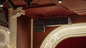 XYZ-Technologies_CafConc_Sound-system-suspended-from-the-ceiling-of-the-theatre