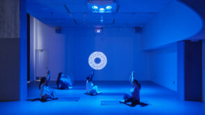 XYZ-Technologies_SANAAQ_Four-women-practicing-yoga-in-a-multifunctional-room-Lü-system
