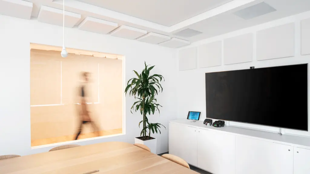 Installation audiovisuelle pour espace de coworking moderne