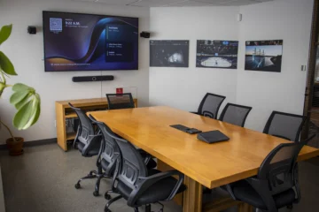 Créer des espaces collaboratifs dans l’aménagement audiovisuel d’un espace de coworking