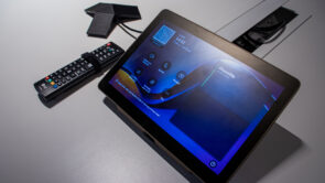 XYZ-Technologies_Sanaaq-Microsoft-Teams-conference-room-control-tablet